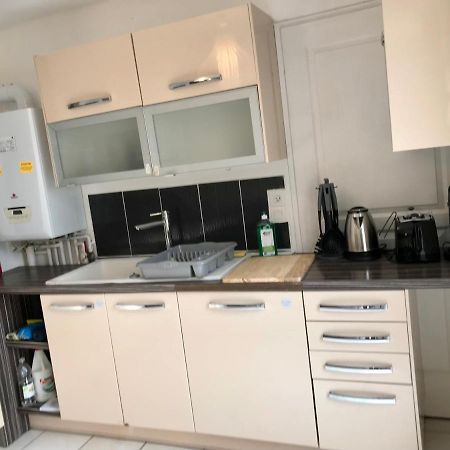 Agreable Maison Proche Gare Avec Parking Gratuit Льо Ман Екстериор снимка
