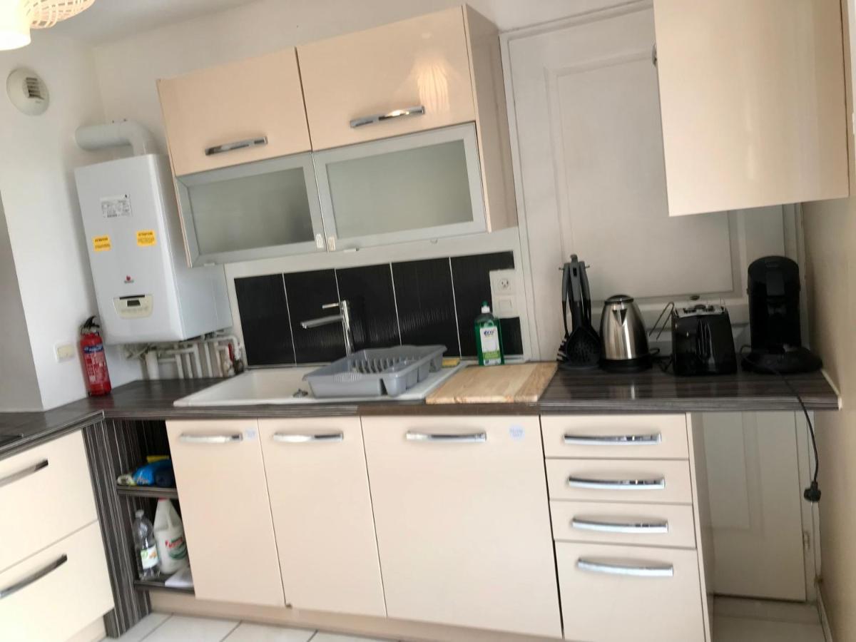 Agreable Maison Proche Gare Avec Parking Gratuit Льо Ман Екстериор снимка
